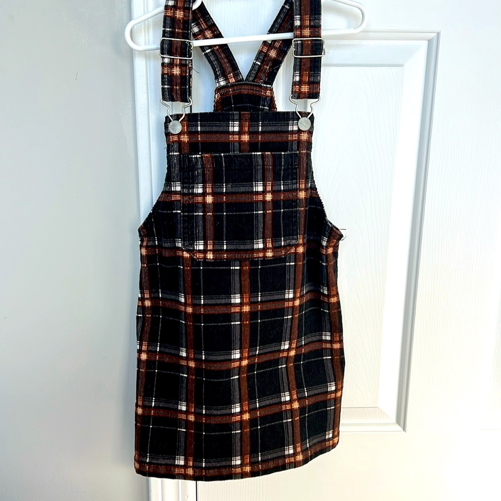 Black and tan plaid romper dress. Size 6/6x art class